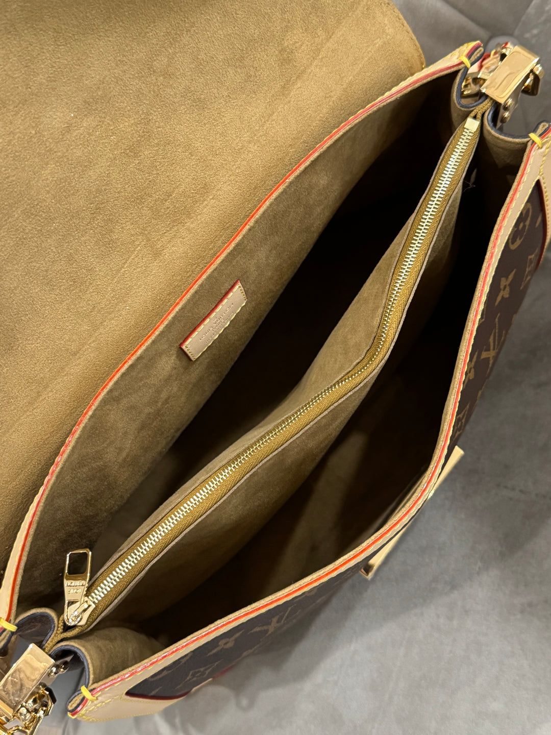 Louis Vuitton Dauphine Soft GM