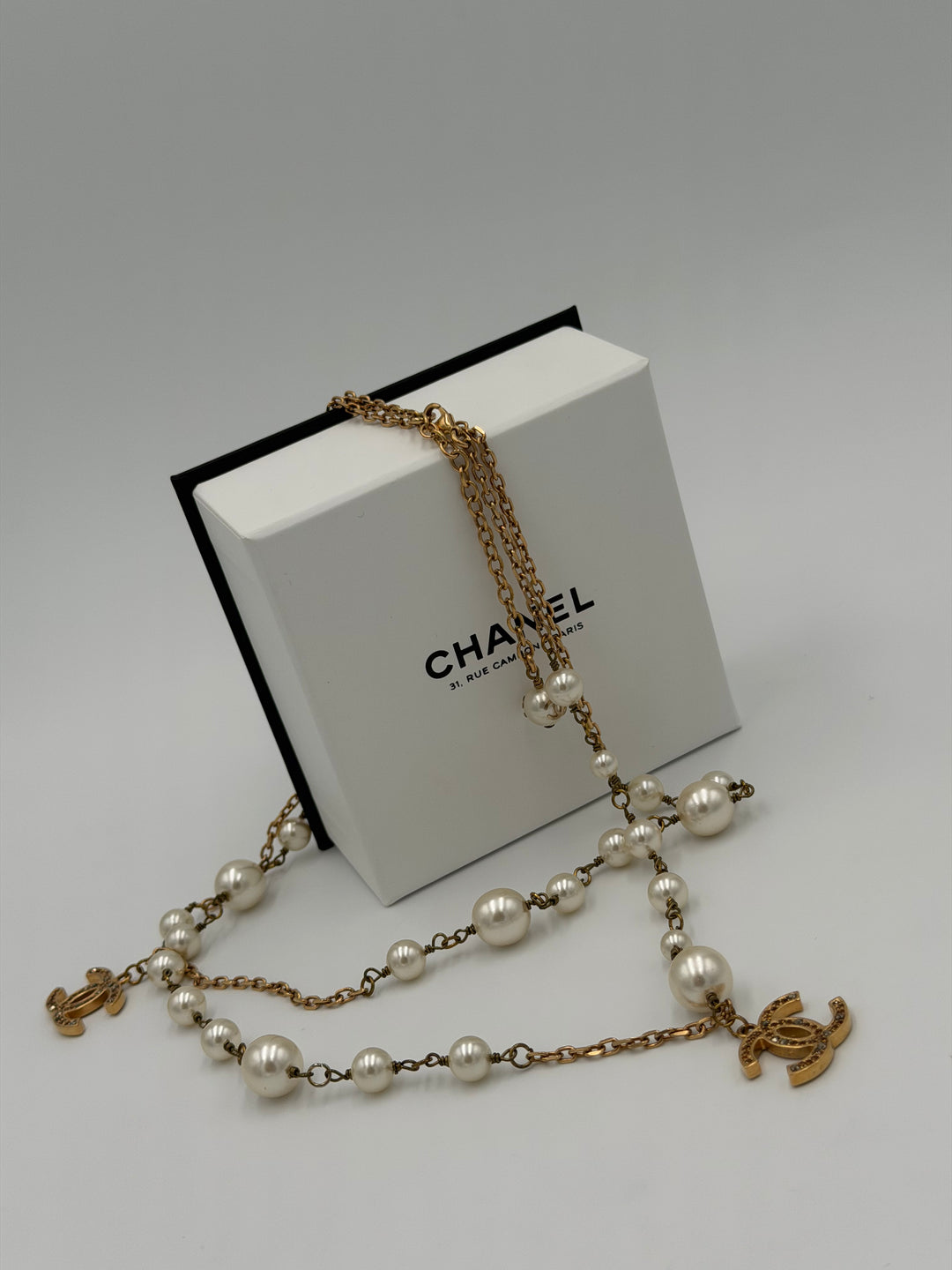 Collana Chanel CC