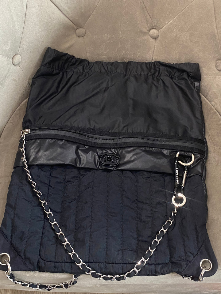 CHANEL Zaino a Catena Nylon Nero