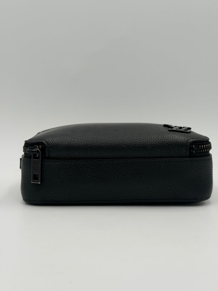 Louis Vuitton Alpha Wearable Wallet