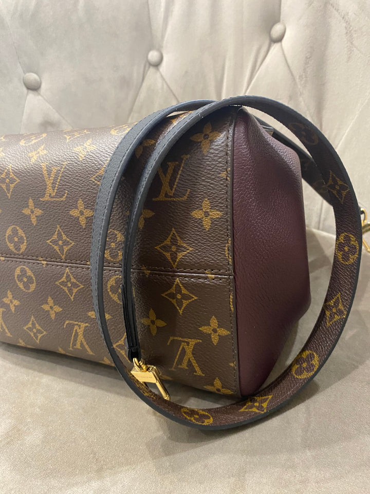 Louis Vuitton tote  Fold MM