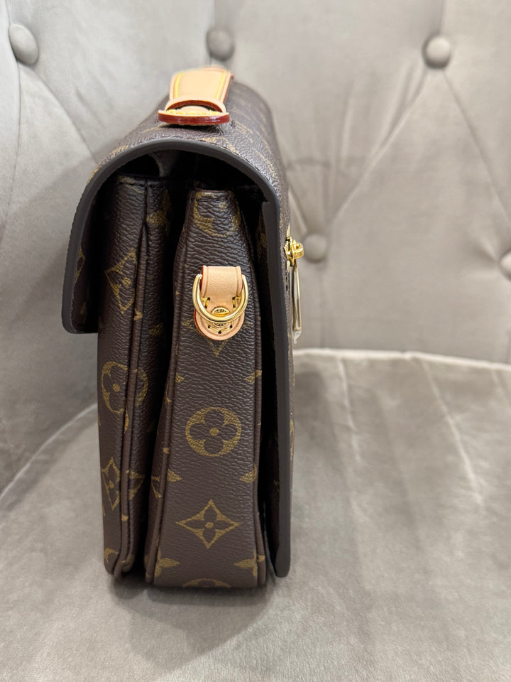 Louis Vuitton Pochette Métis