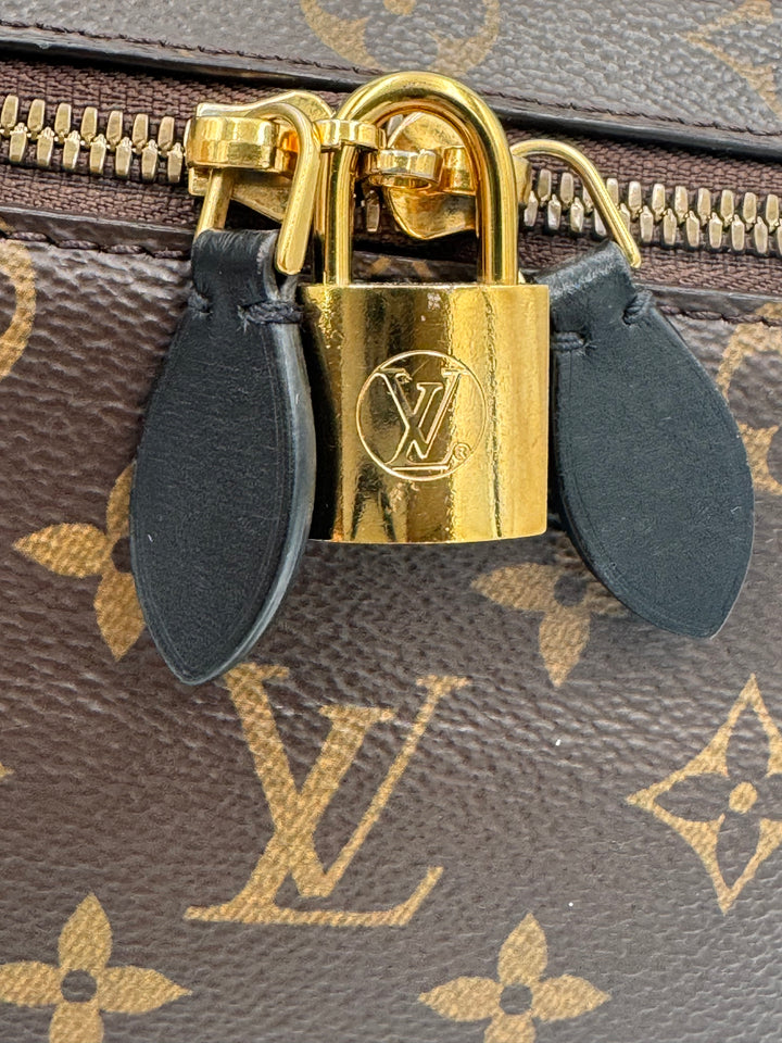 Louis Vuitton vanity