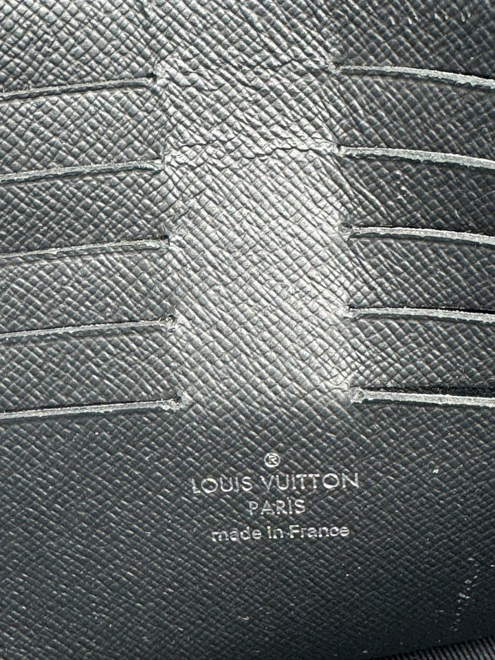 Louis Vuitton Kasaï Graphite