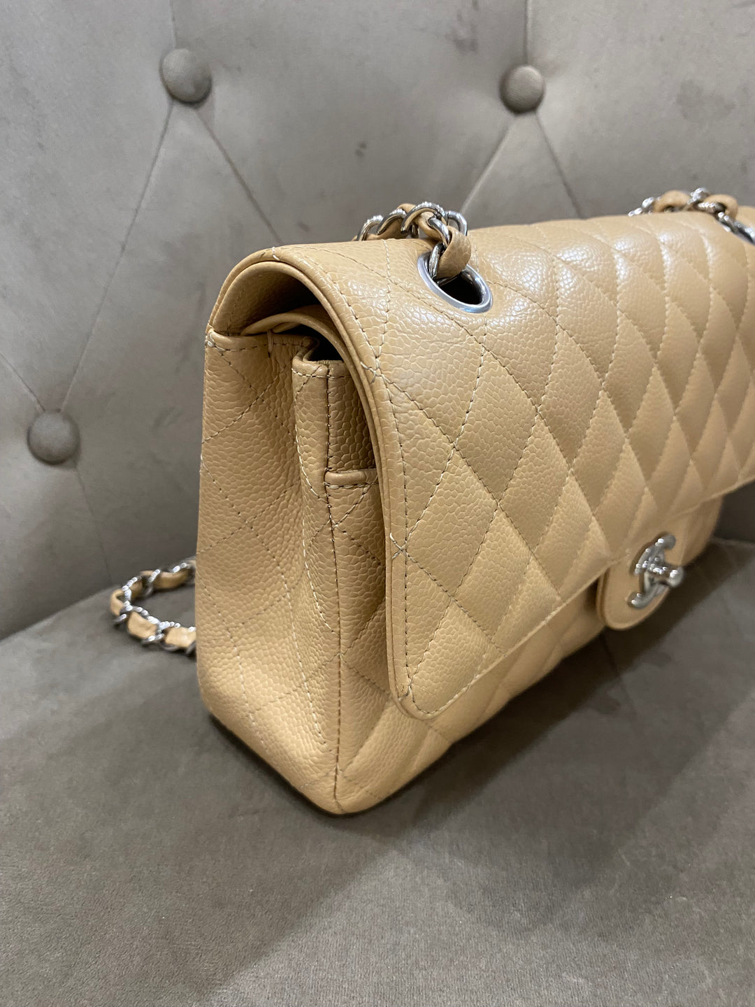 Chanel Classica media