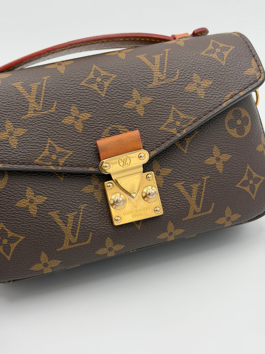 Louis Vuitton Métis east west