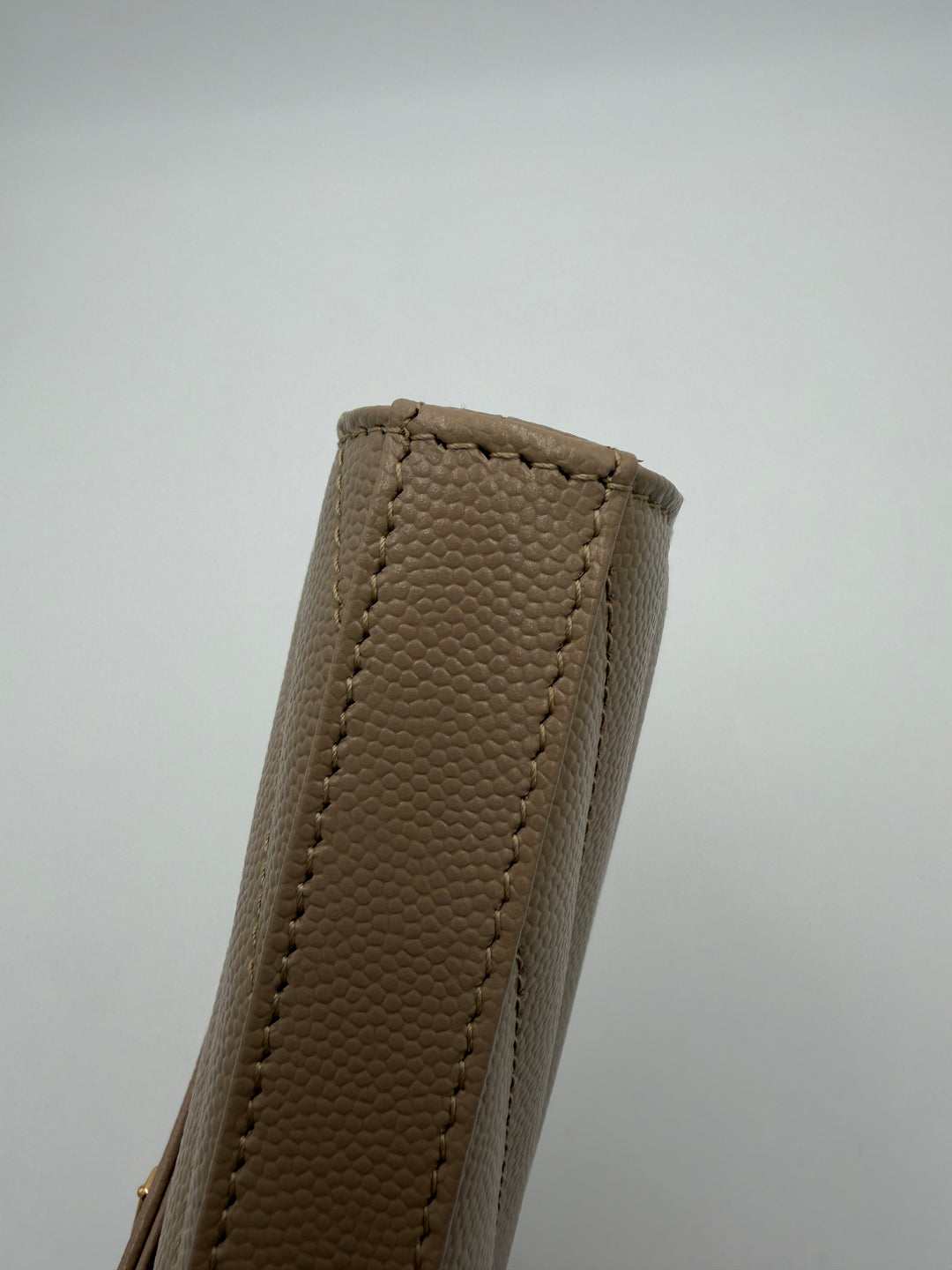 Saint Laurent pochette cassandre con catena