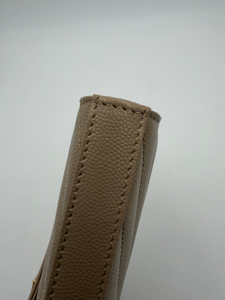 Saint Laurent pochette cassandre con catena