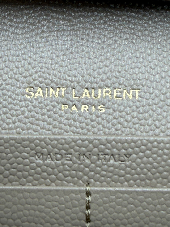Saint Laurent pochette cassandre con catena