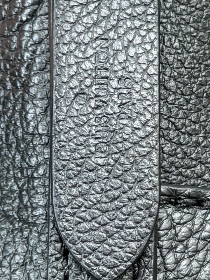Louis Vuitton Lock & Walk