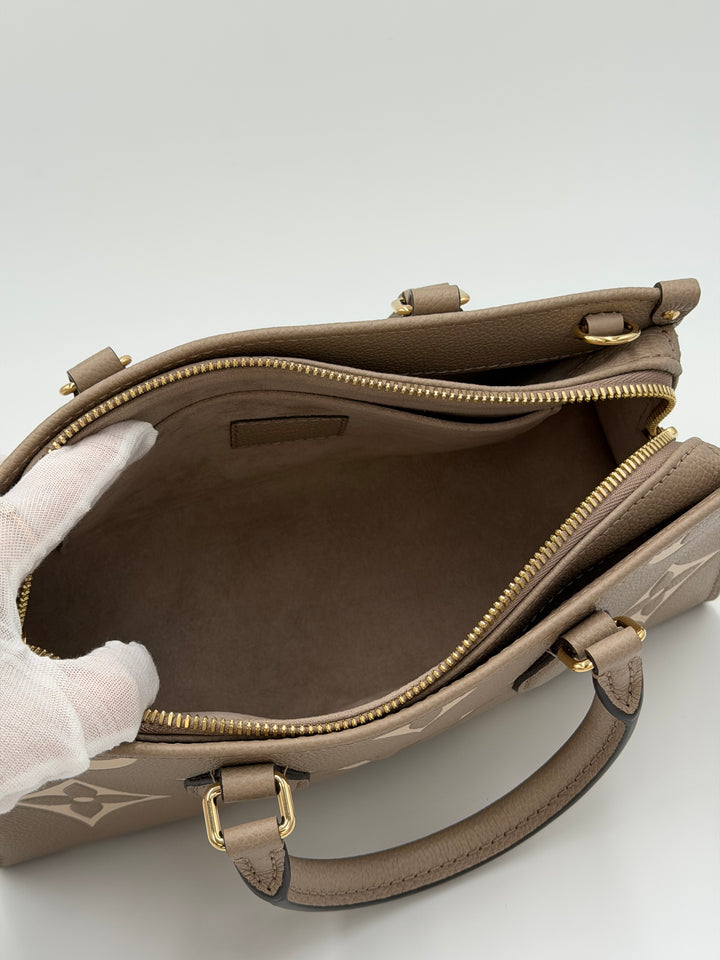 Louis Vuitton OnTheGo East West