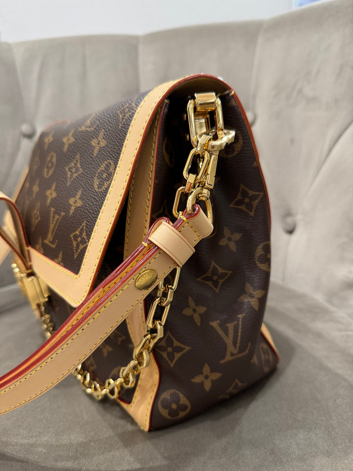 Louis Vuitton Dauphine Soft GM