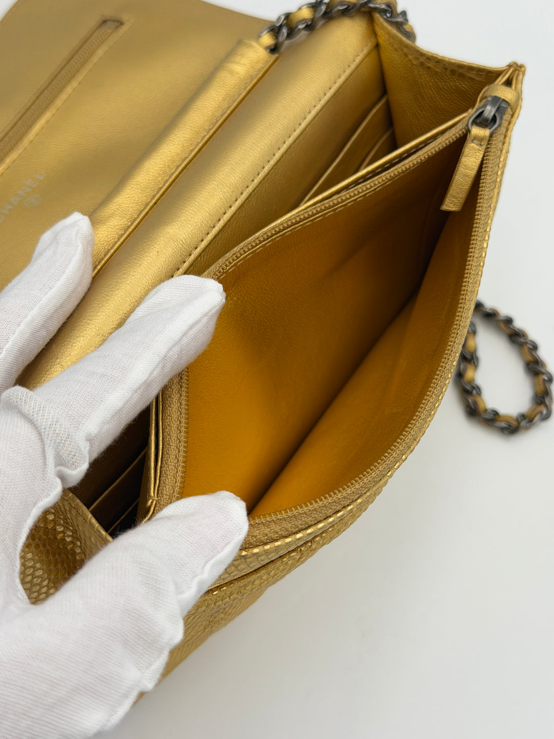 Chanel Wallet on Chain