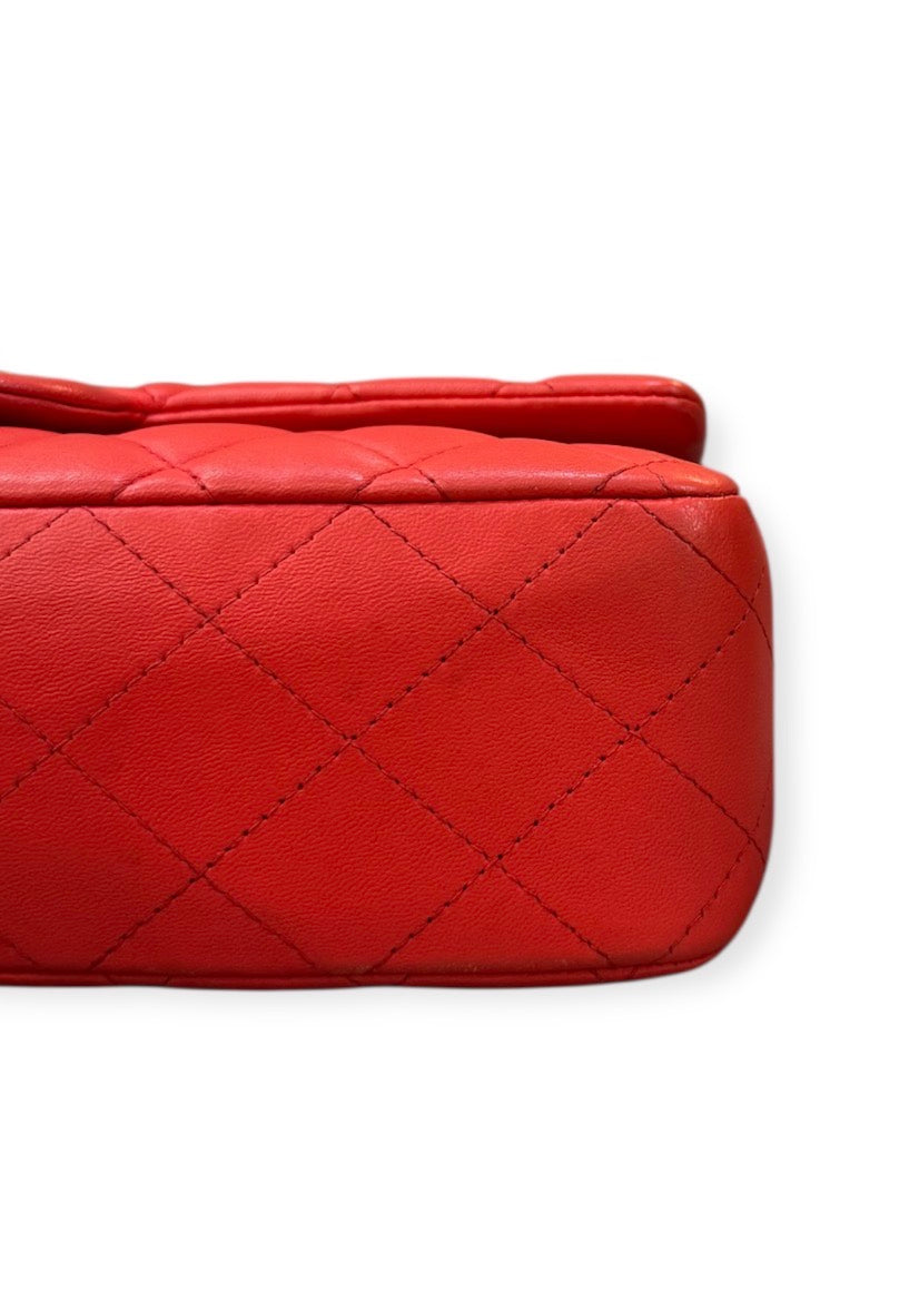 Chanel classica media