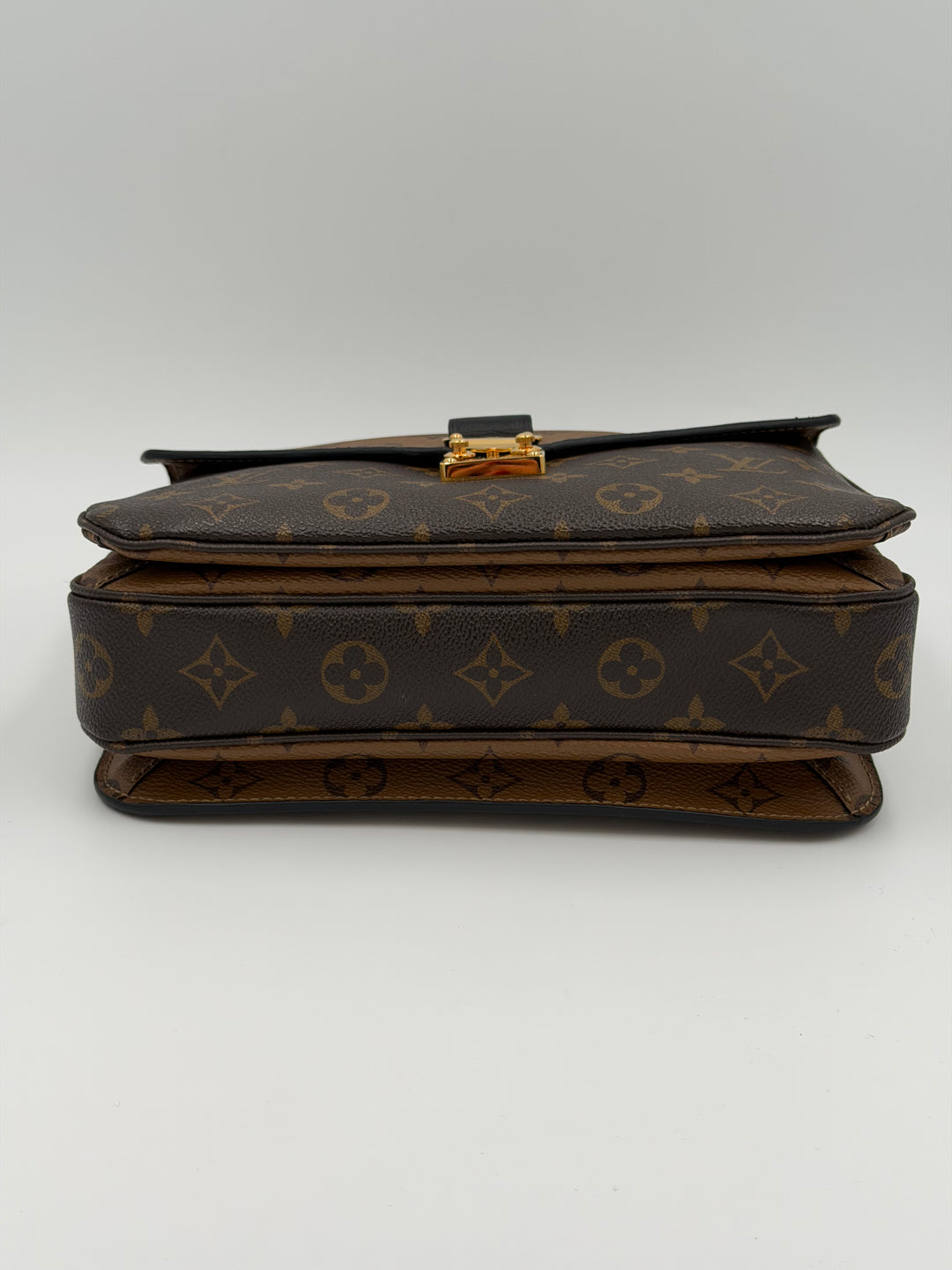 Louis Vuitton Pochette Métis – Reverse