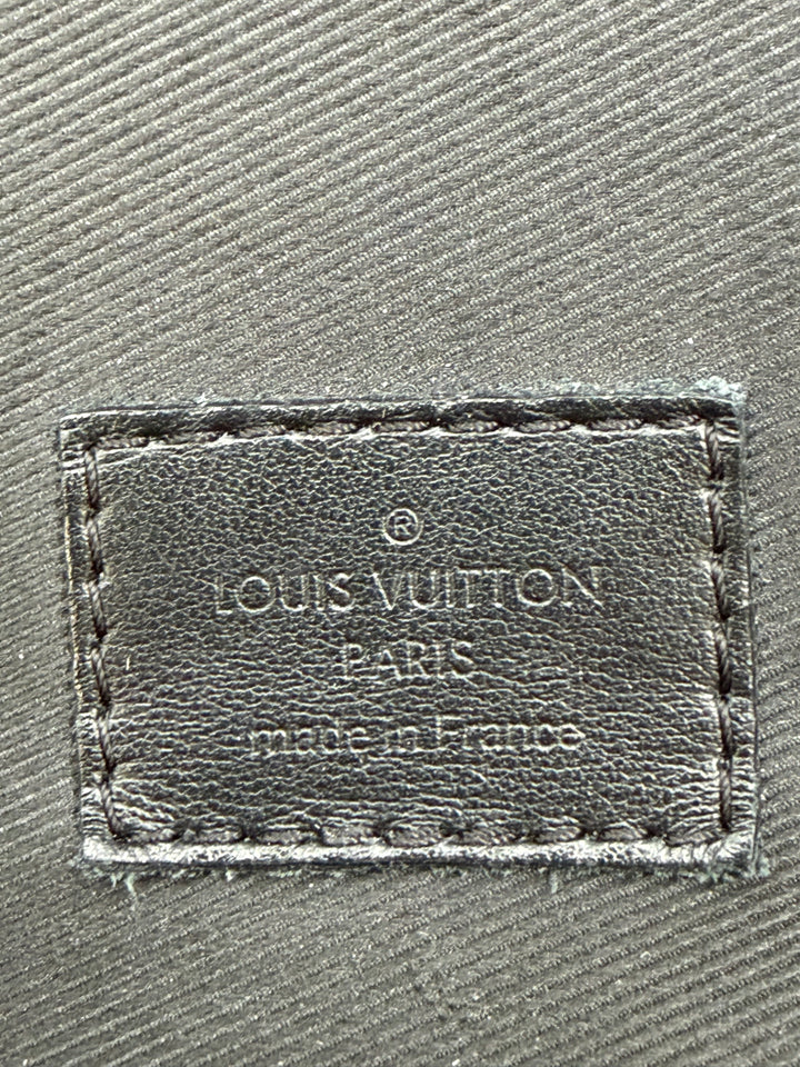Louis Vuitton Christopher MM