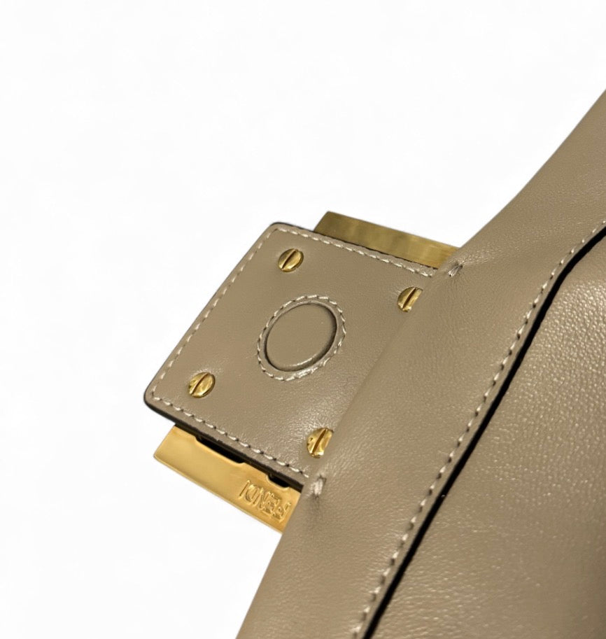 Fendi Mamma baguette large