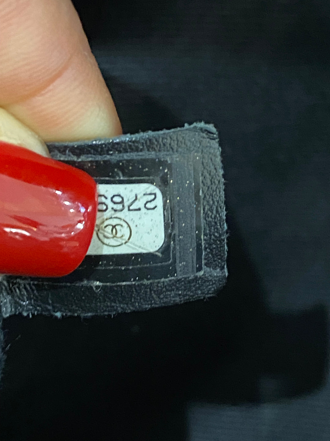 CHANEL
Grande shopper borchiata