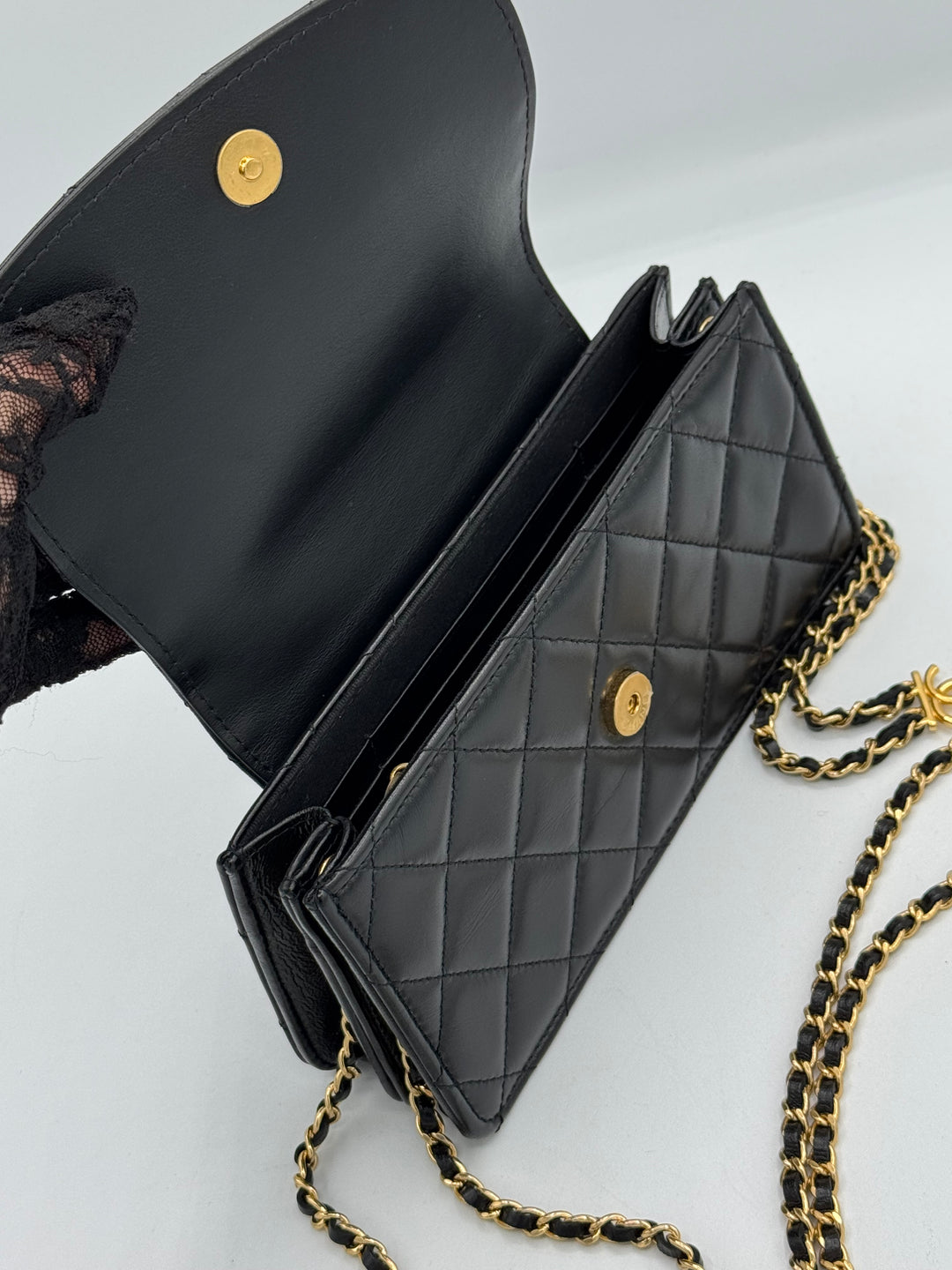 Chanel Wallet on Chain