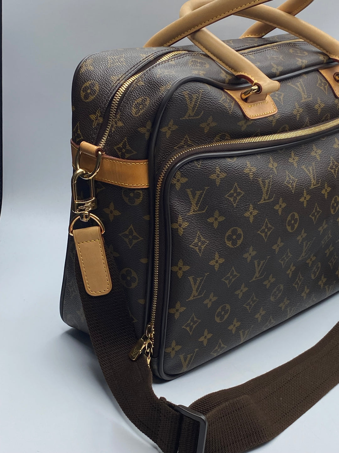 LOUIS VUITTON MONOGRAM CANVAS ICARE LAPTOP BAG