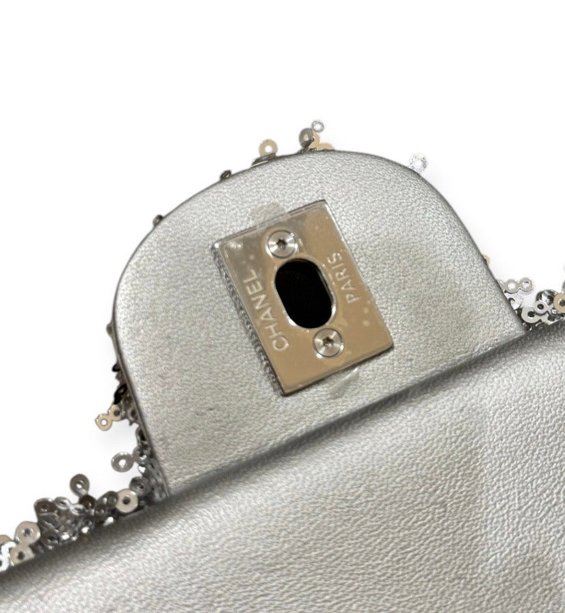 Chanel Classic Flap in paillettes
