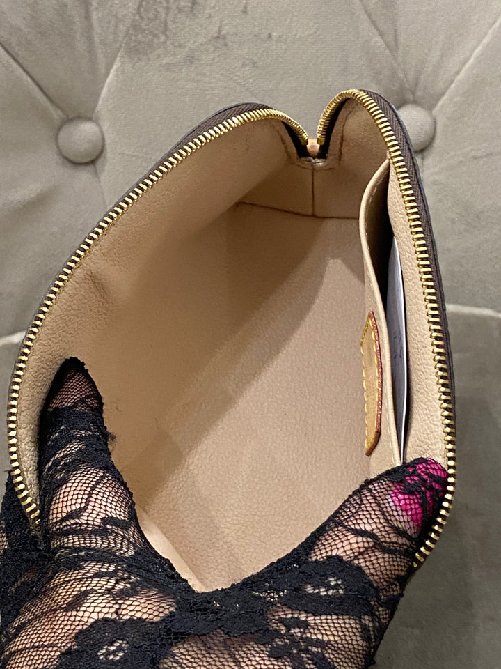 Louis Vuitton Pochette Cosmétique PM