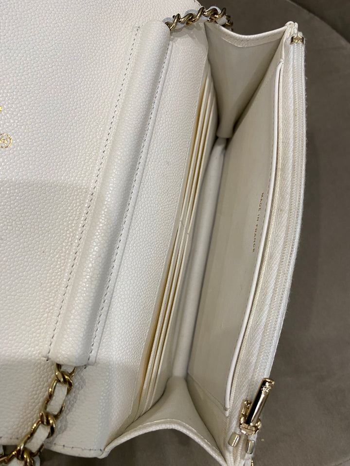 Chanel Wallet on chain