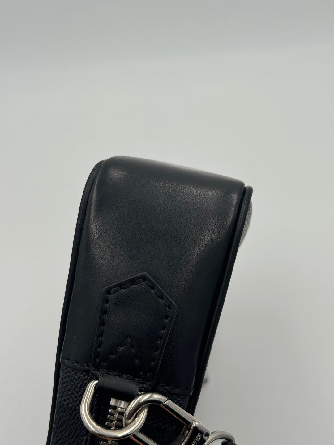 Louis Vuitton Kasaï Graphite