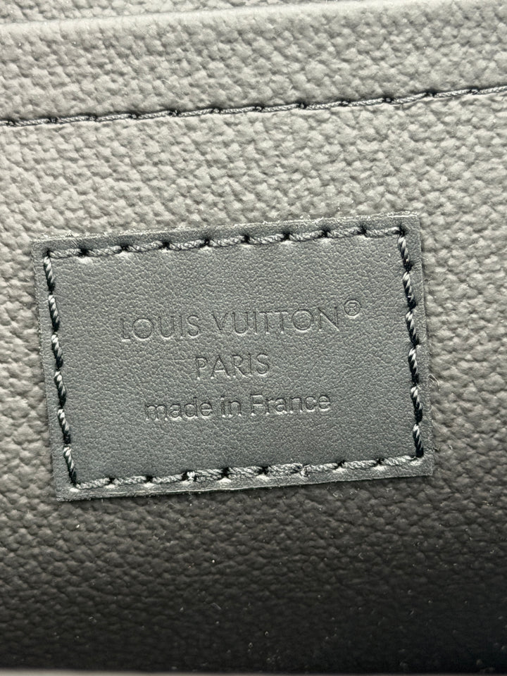 Louis Vuitton Pochette Toiletry