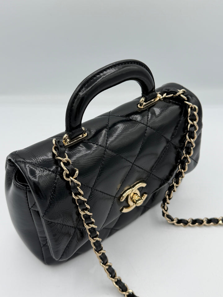 Chanel Mini Flap con manico