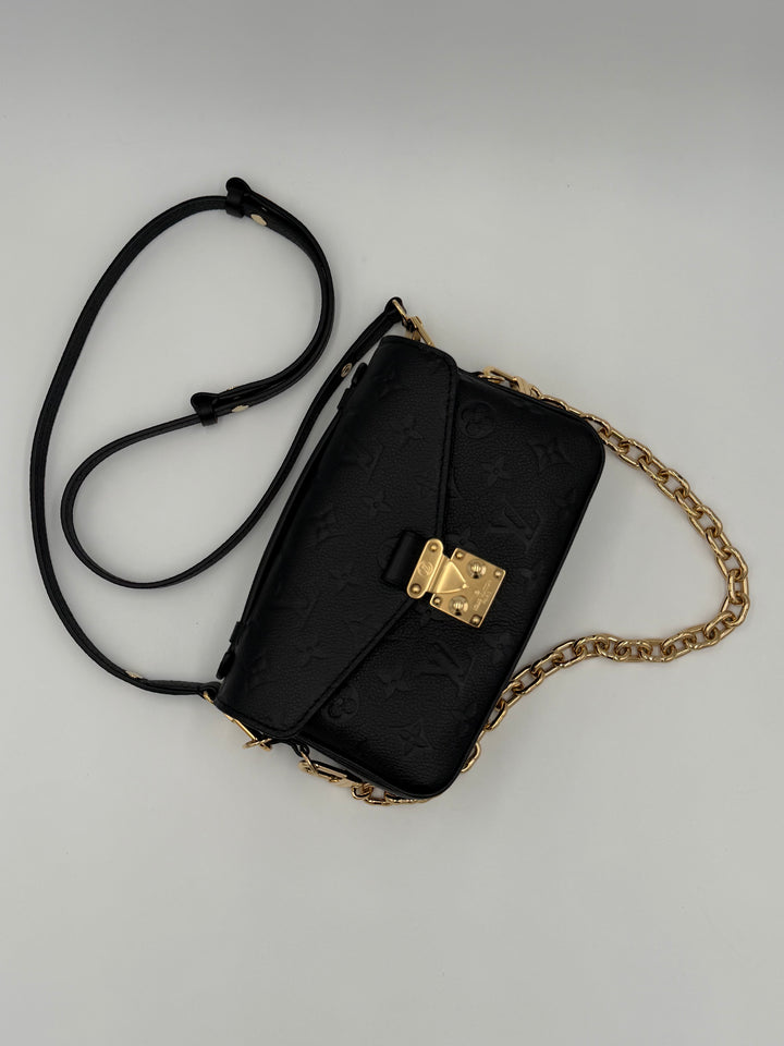 Louis Vuitton Pochette Métis East West
