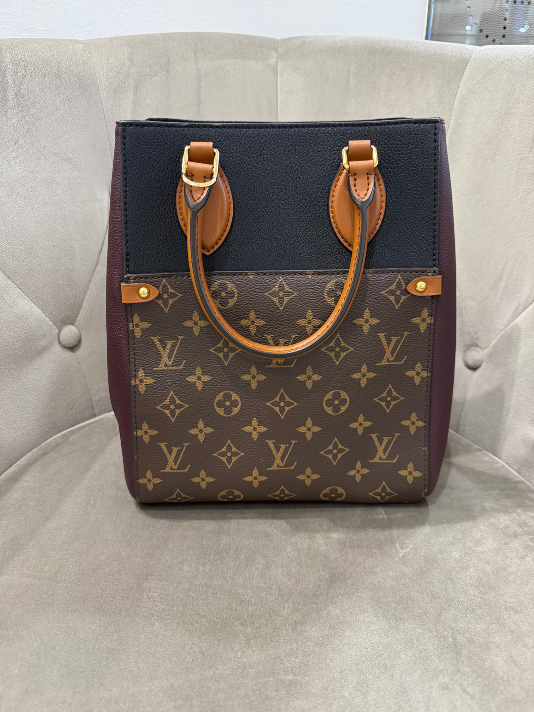 Louis Vuitton tote  Fold MM