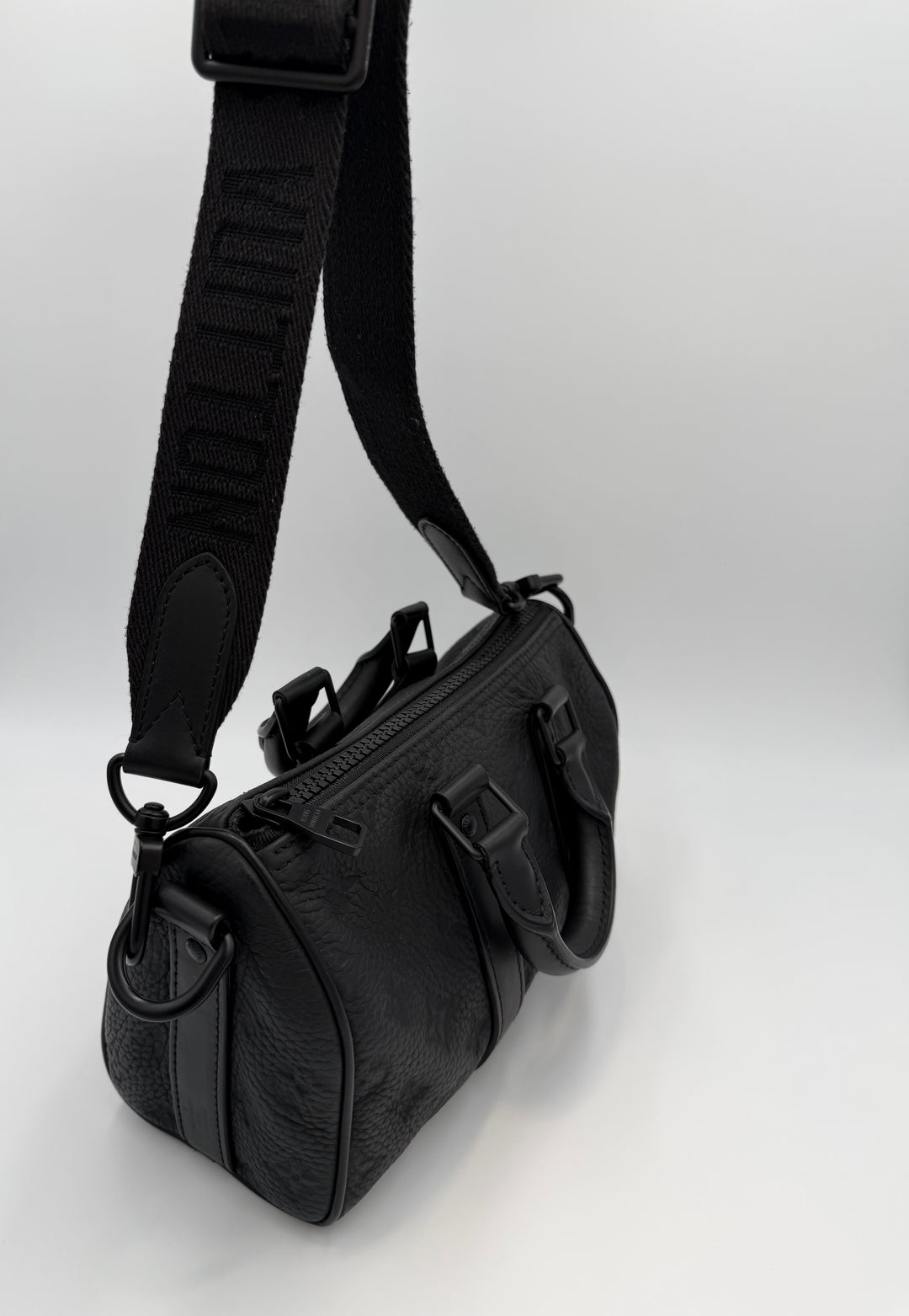 Louis Vuitton Keepall Bandoulière 25