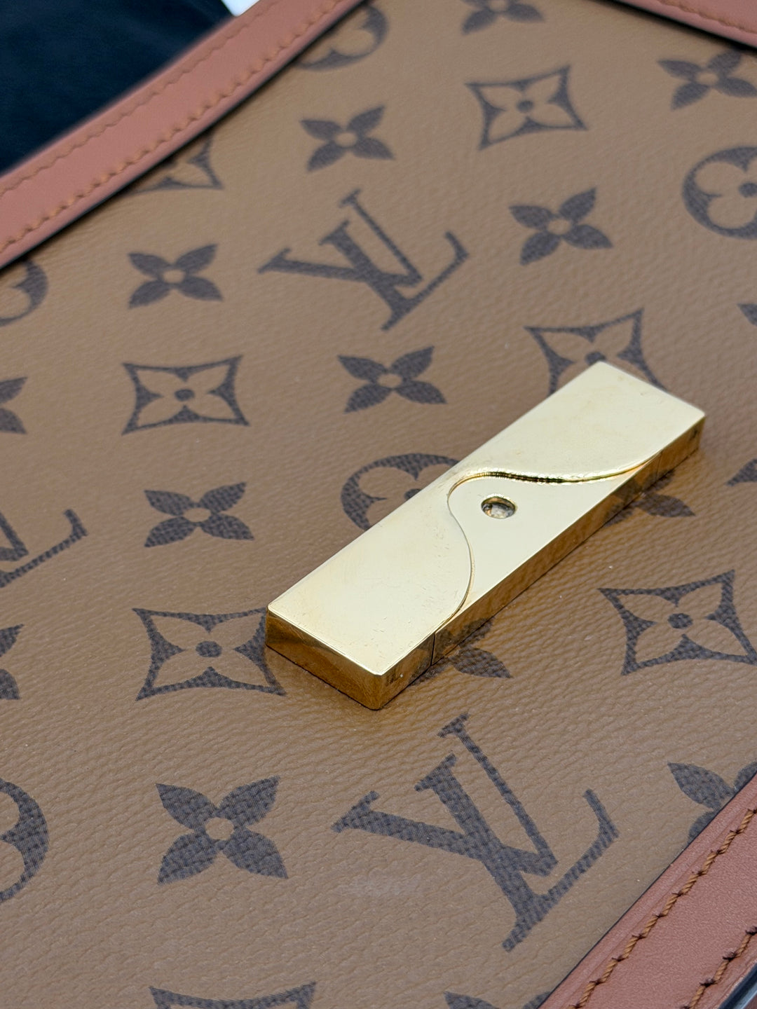 Louis Vuitton Dauphine MM