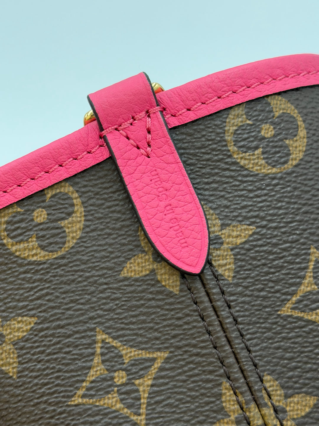 Louis Vuitton Neverfull Bandoulière Inside Out BB
