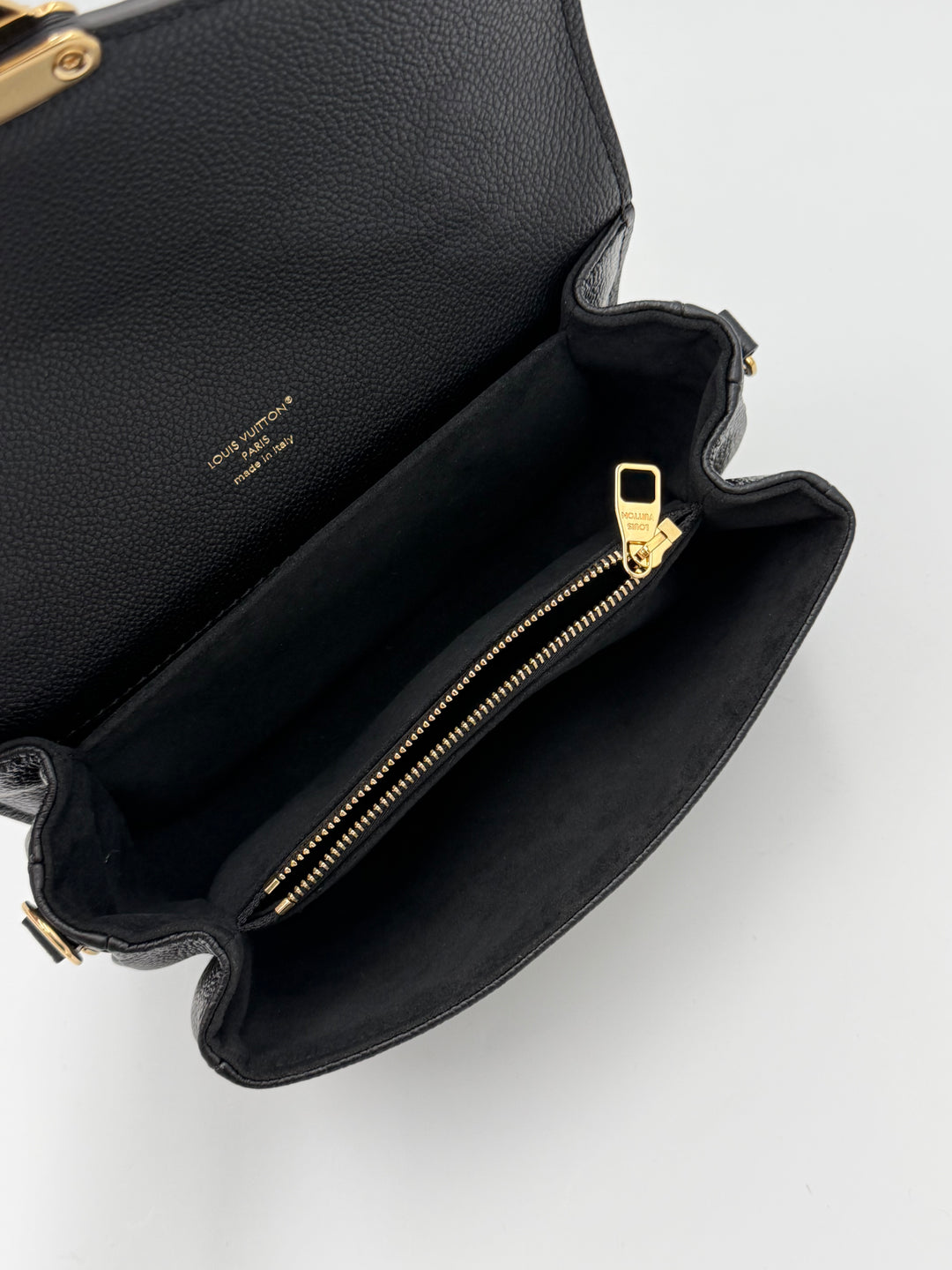Louis Vuitton Pochette Métis East West