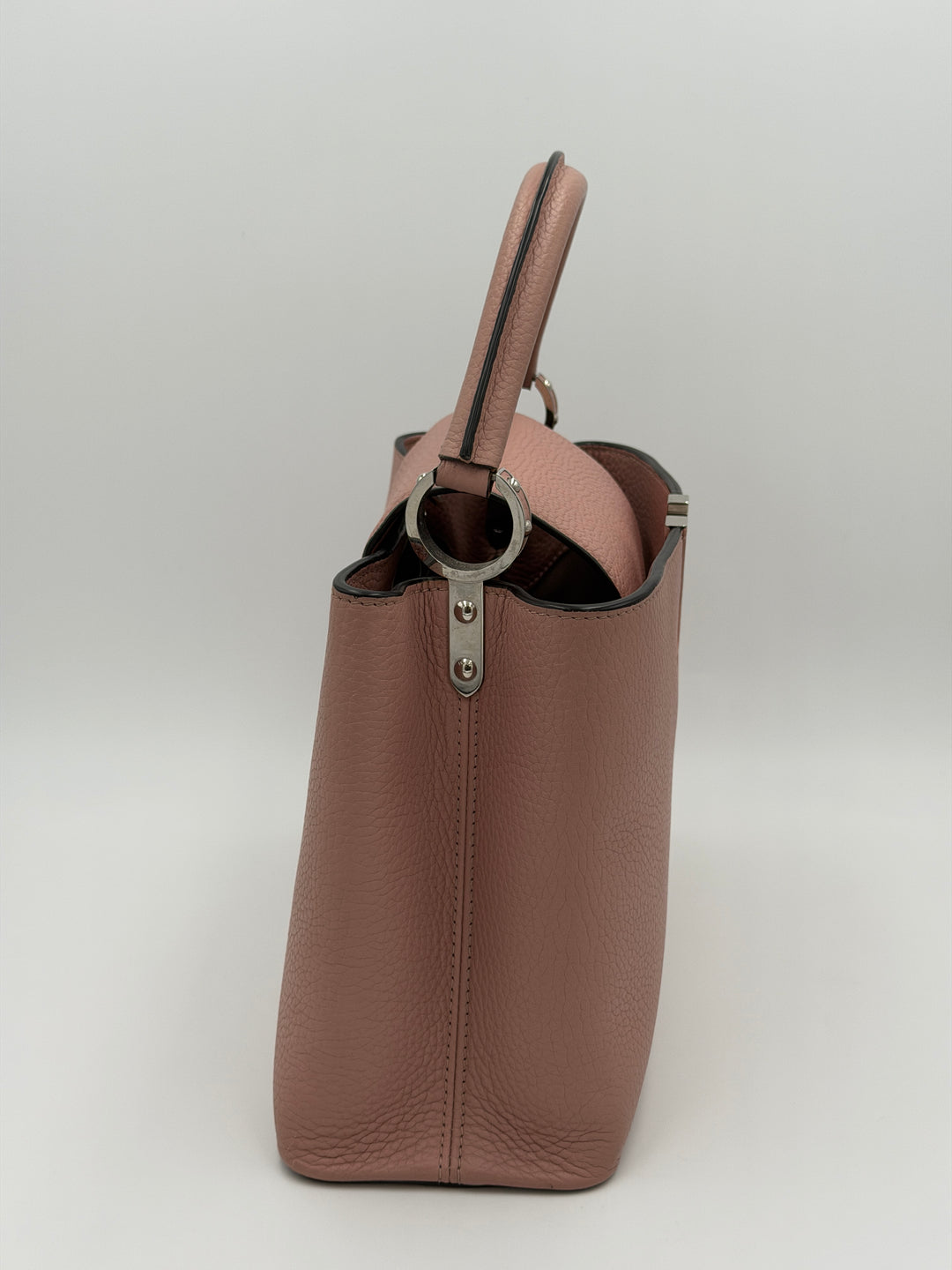 Louis Vuitton Capucines MM