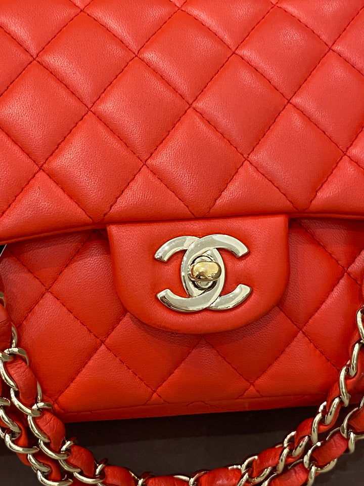 Chanel classica media