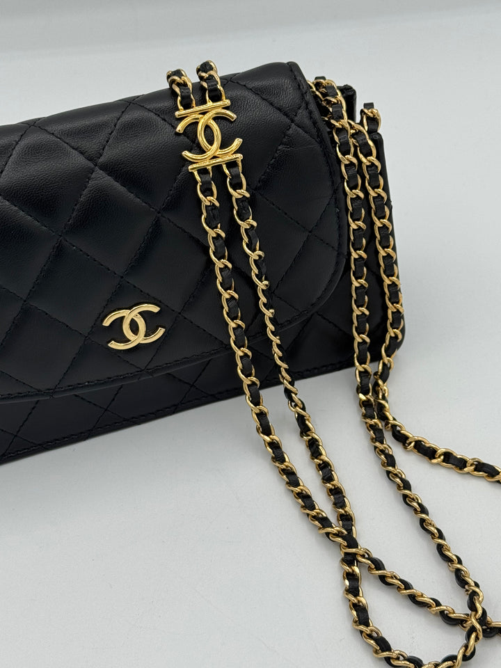 Chanel Wallet on Chain