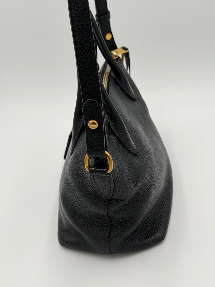 Prada in pelle