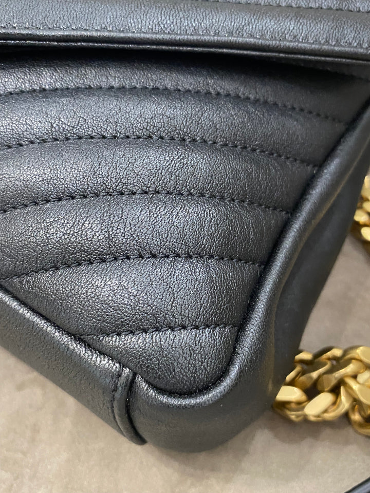 Saint Laurent College Medium