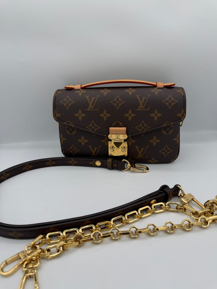 Louis Vuitton metis east west