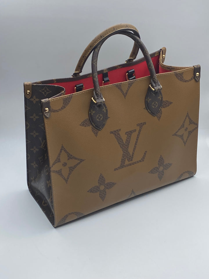 Louis Vuitton tote OnTheGo MM