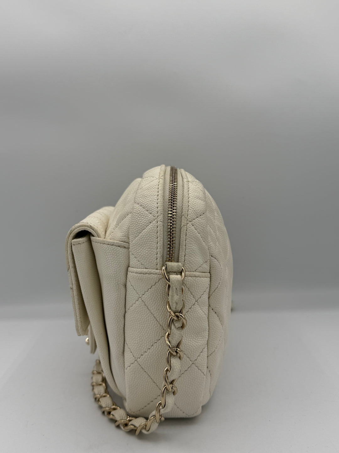 Chanel camera bag in pelle martellata