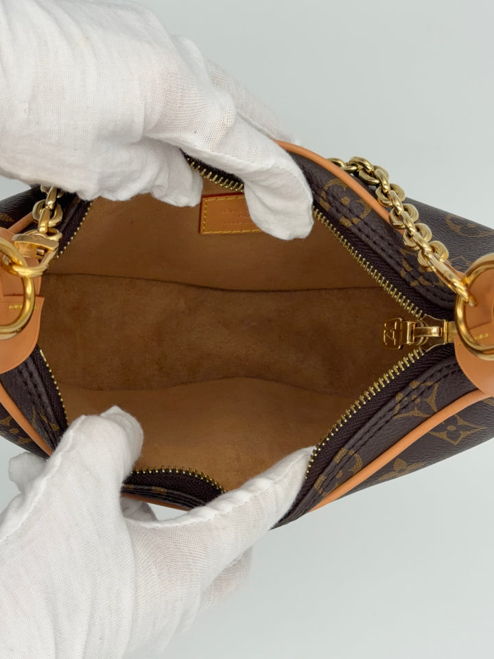 Louis Vuitton Loop