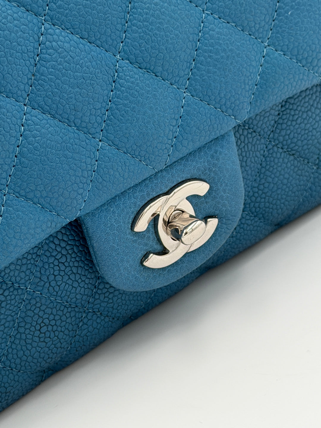 Chanel Classic 11.12