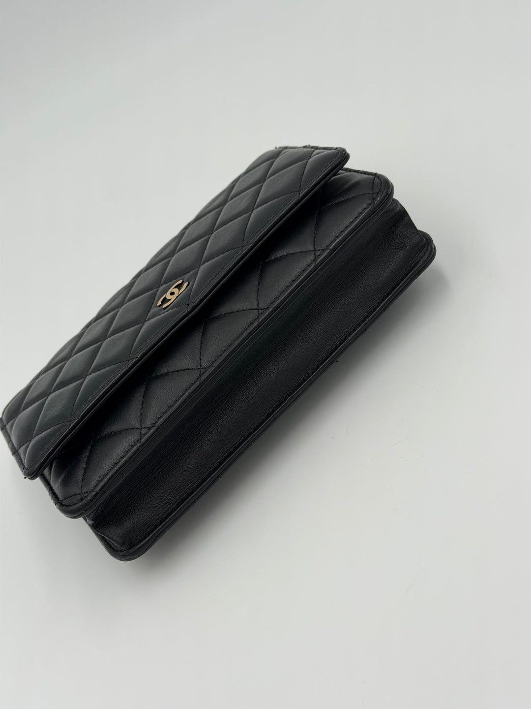 Chanel Wallet on Chain