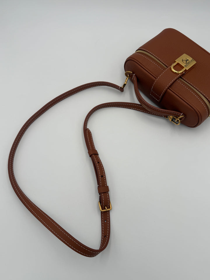 Louis Vuitton Pochette Vanity Low Key
