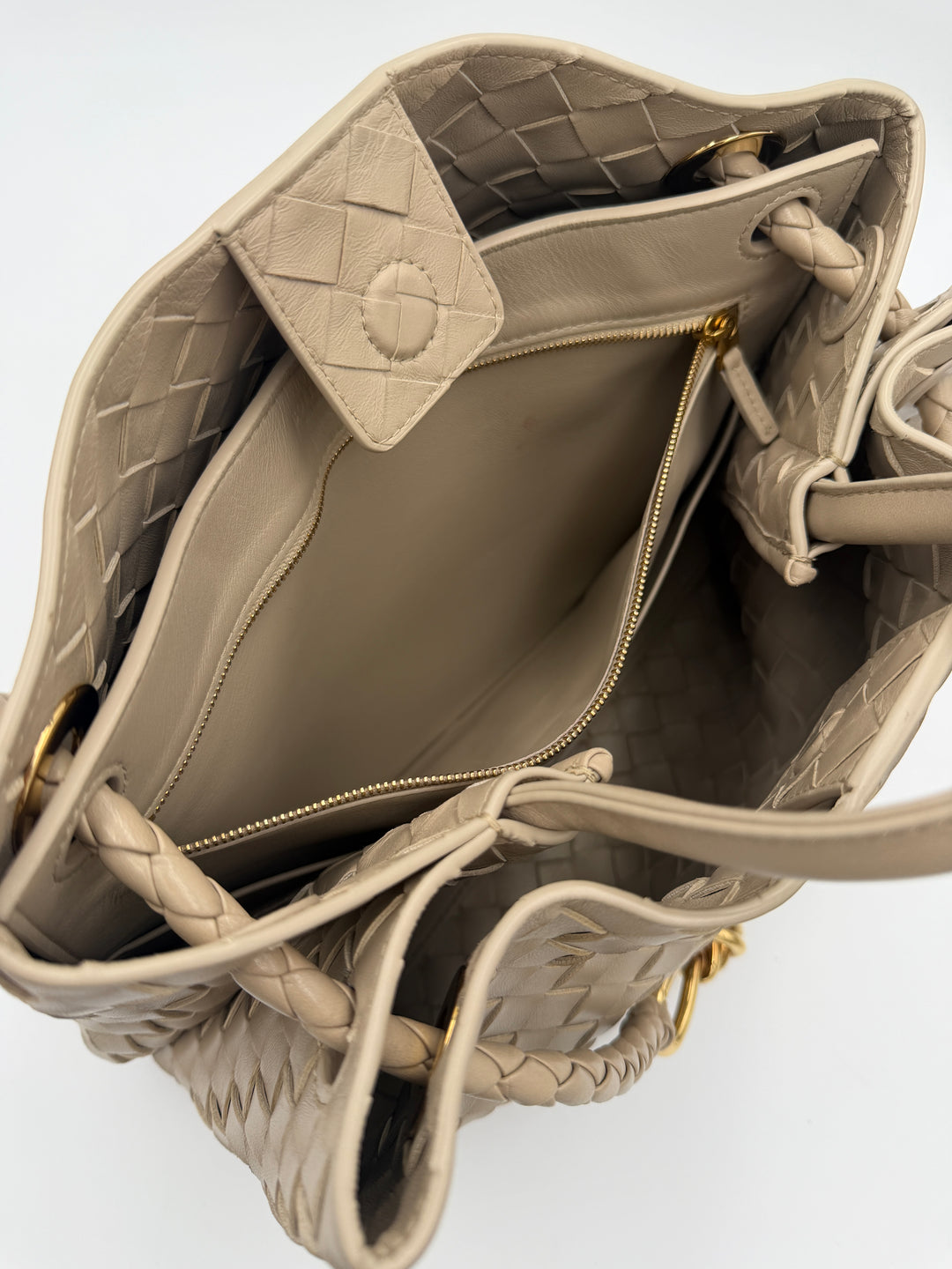 Bottega Veneta Andiamo Media