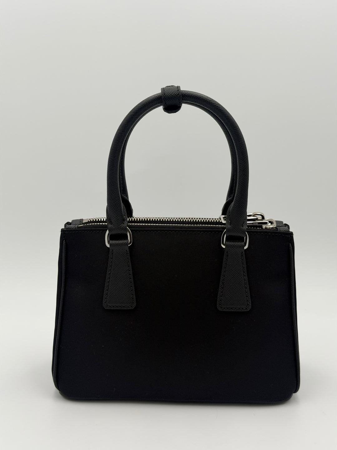 Prada Galleria Mini con ricamo